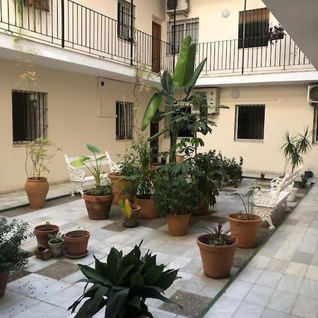Sevilla San Bernardo Apartamento Luaran gambar